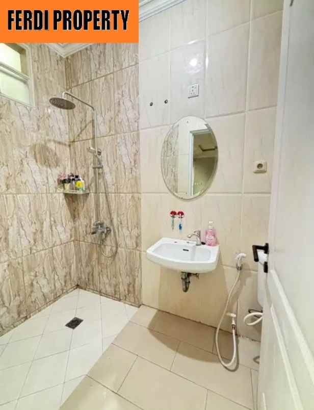 dijual rumah perumahan kota wisata cibubur