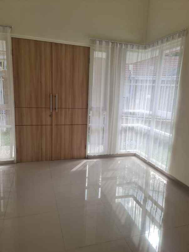 dijual rumah perumahan lokasi singosari malang