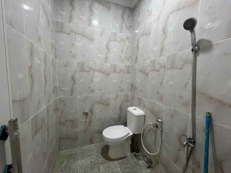 dijual rumah perumahan mangunjaya indah