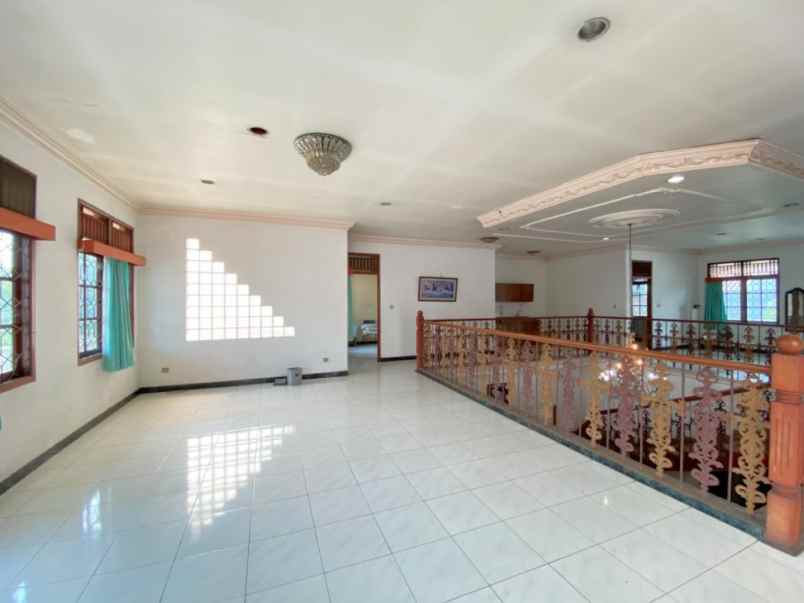 dijual rumah perumahan pondok kelapa
