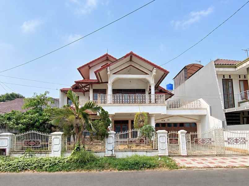 dijual rumah perumahan pondok kelapa