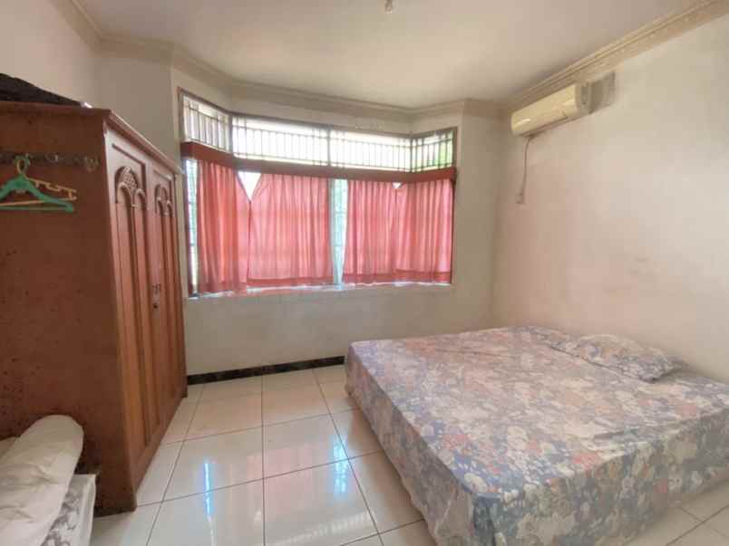 dijual rumah perumahan pondok kelapa