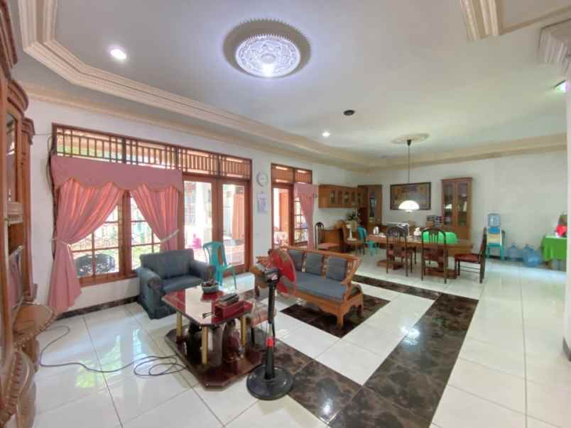 dijual rumah perumahan pondok kelapa