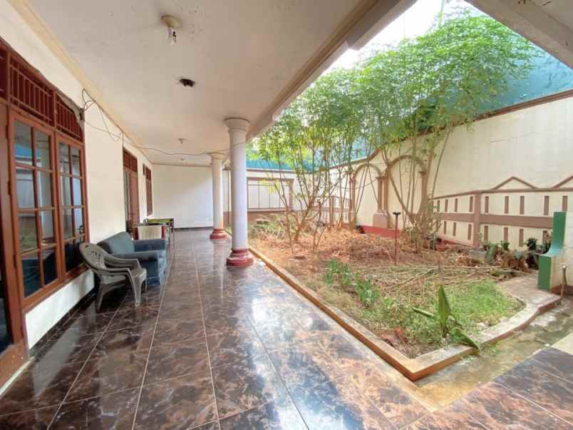 dijual rumah perumahan pondok kelapa