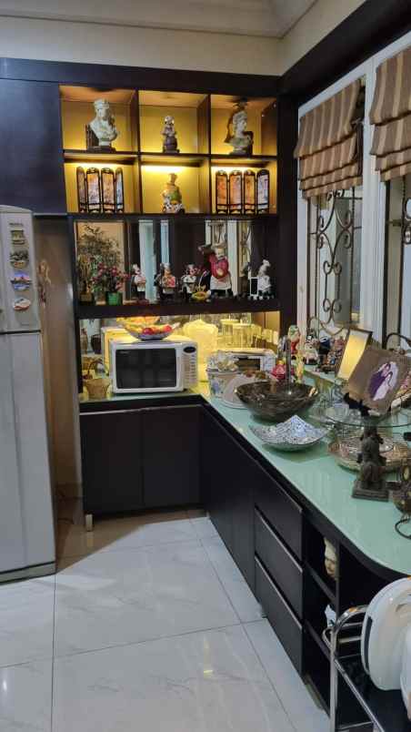 dijual rumah perumahan regency 21