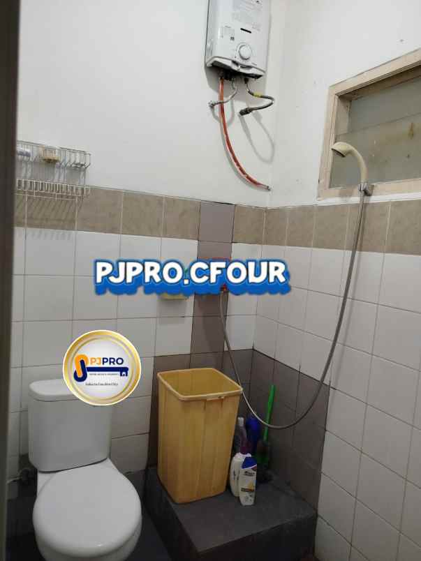 dijual rumah perumahan taman sentosa