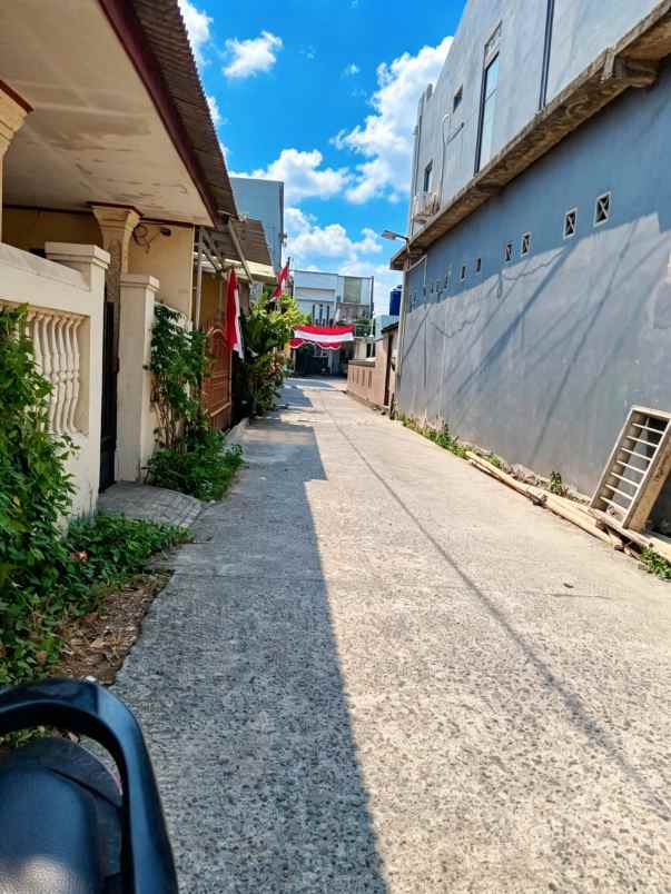 dijual rumah perumnas 1