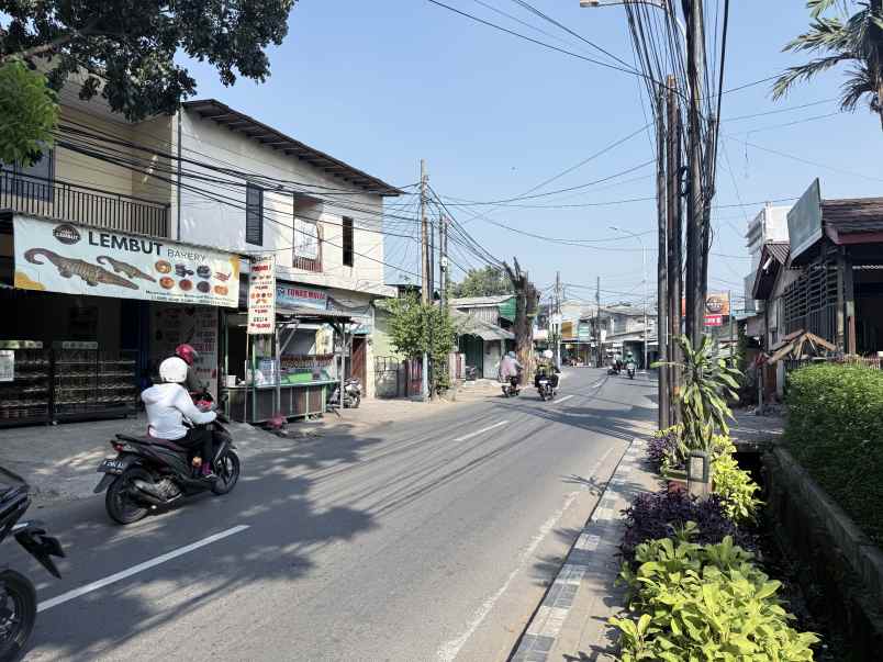 dijual rumah pinggir jalan di cipayung jakarta timur
