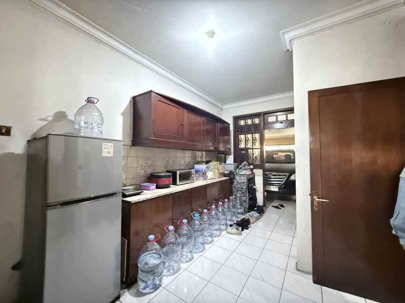 dijual rumah pinggir jalan di cipayung jakarta timur