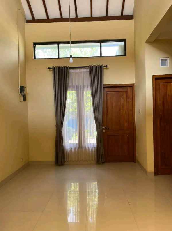 dijual rumah pleret