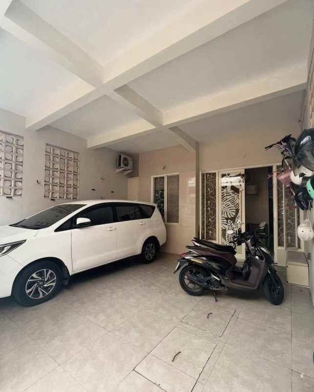 dijual rumah ploso timur