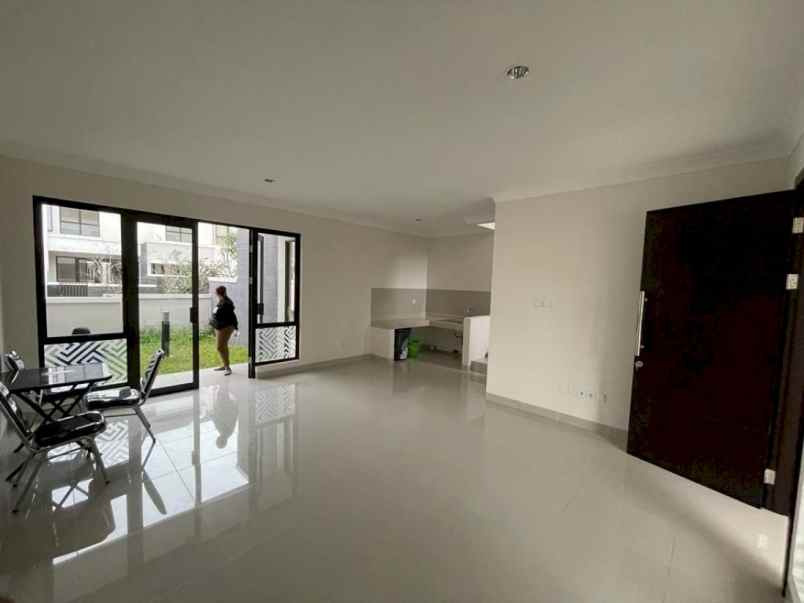 dijual rumah podomoro park