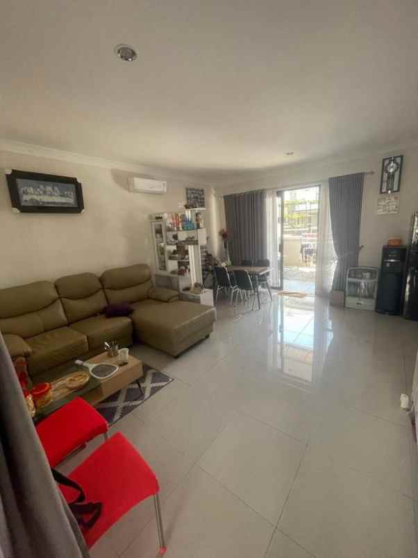 dijual rumah podomoro park