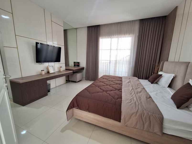 dijual rumah pojcity semarang barat
