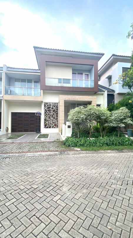 Dijualsewakan Rumah Kebayoran Essence Residence Bintaro Tangerang