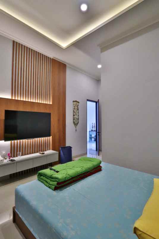 dijual rumah pondok indah