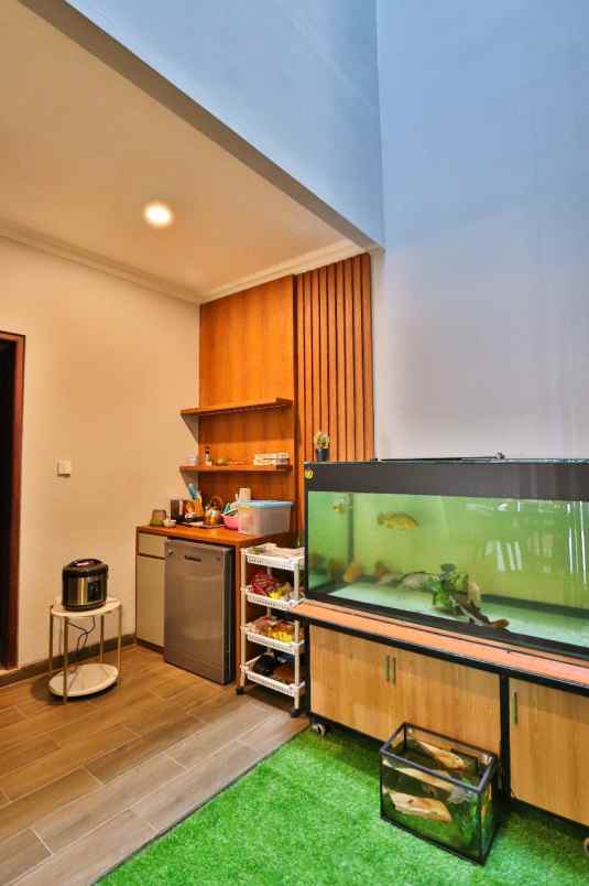 dijual rumah pondok indah