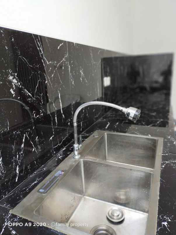 dijual rumah pondok karya