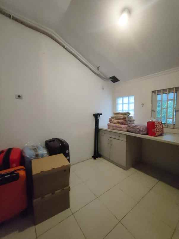 dijual rumah pondok kelapa