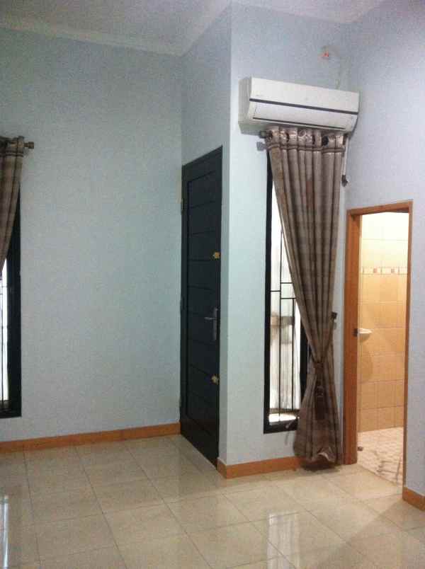 dijual rumah pondok kelapa jakarta