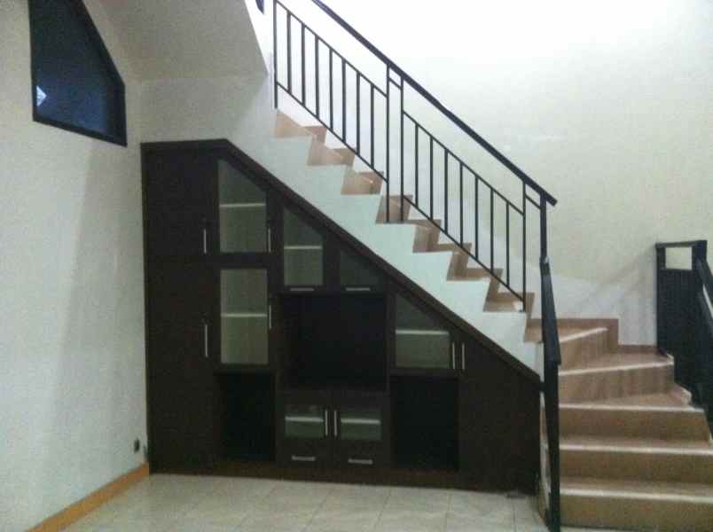 dijual rumah pondok kelapa jakarta