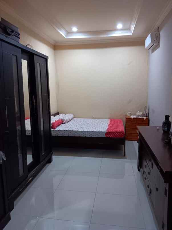 dijual rumah pondok pekayon indah