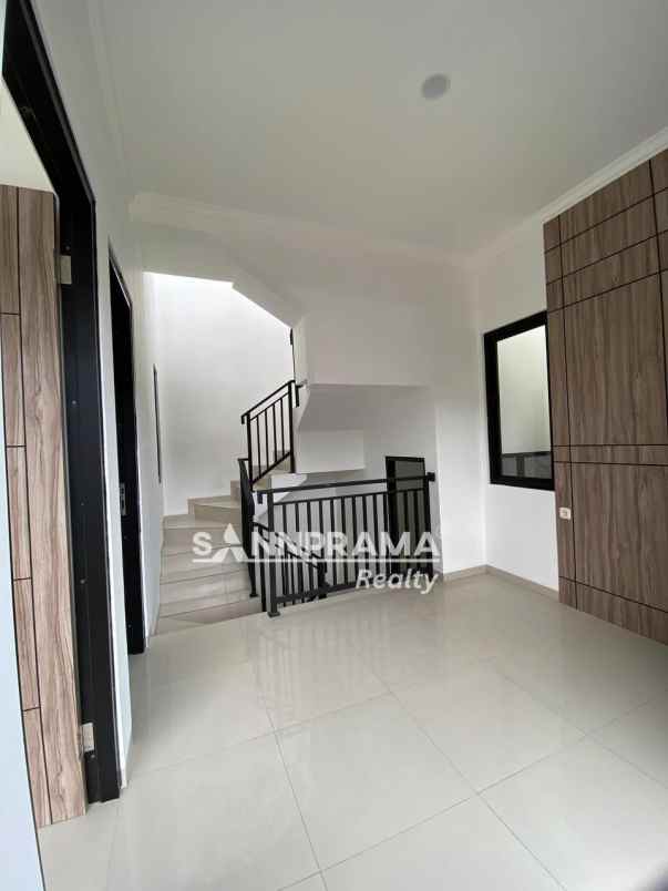 dijual rumah pondok petir depok