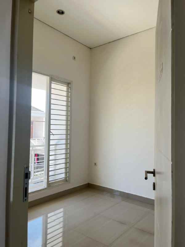 dijual rumah pondok tjandra indah