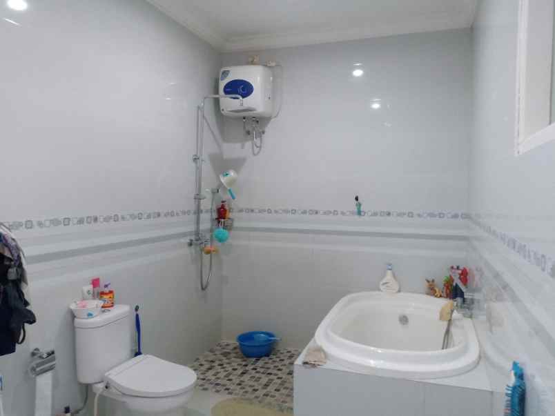 dijual rumah prapanca kebayoran baru