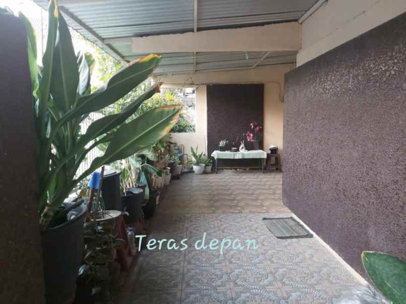 dijual rumah pucang asri