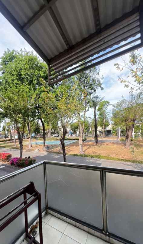 dijual rumah puri widya kencana