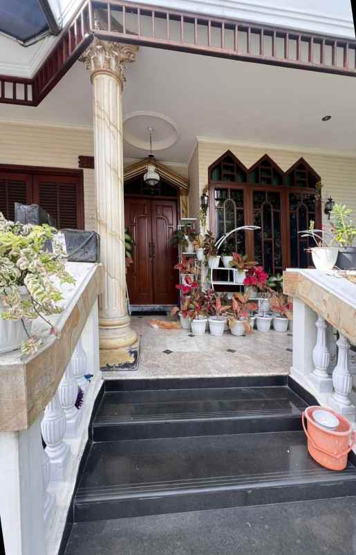 dijual rumah puri widya kencana