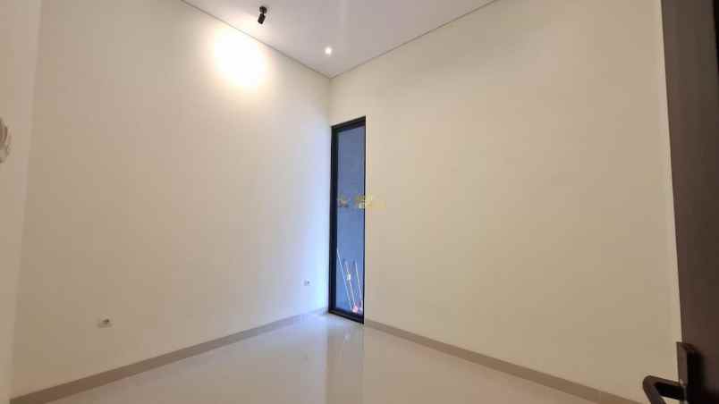 dijual rumah purwomartani