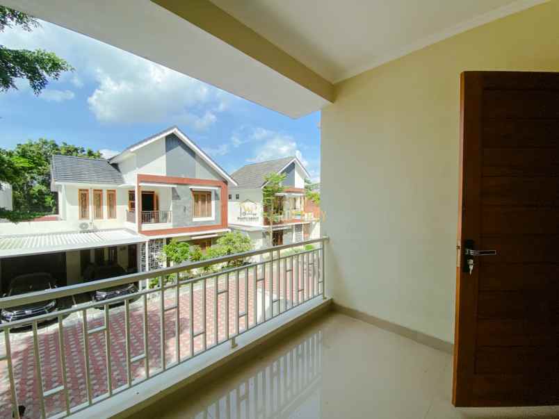 dijual rumah purwomartani kalasan