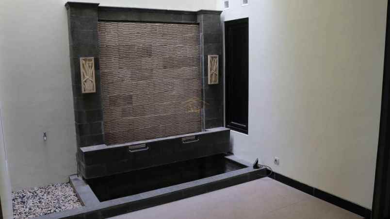 dijual rumah purwomartani kalasan