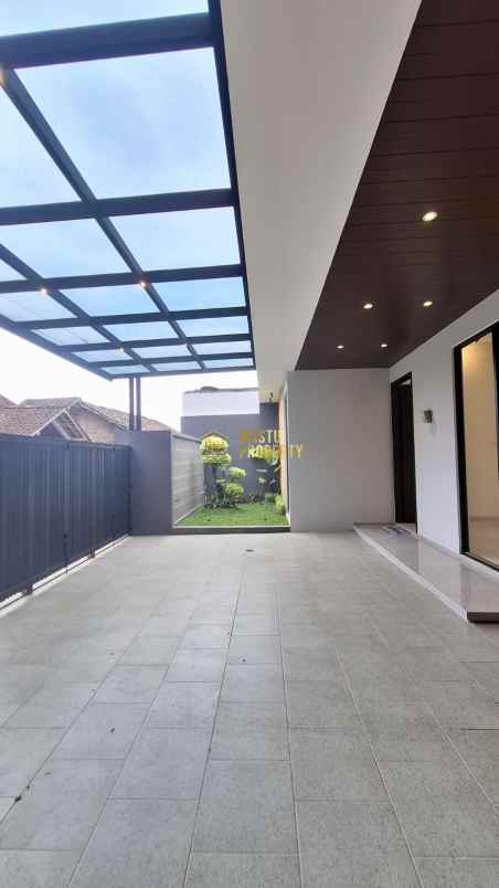 dijual rumah purwomartani kec kalasan