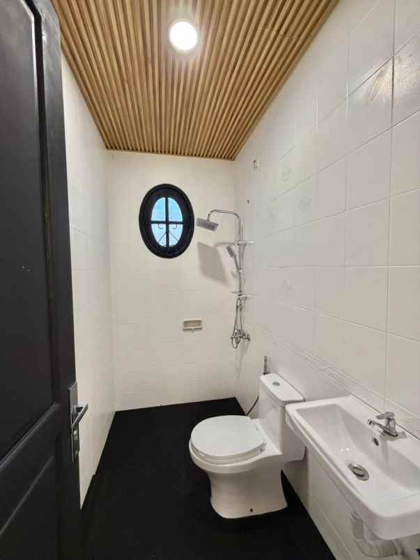 dijual rumah puspita loka bsd tangerang