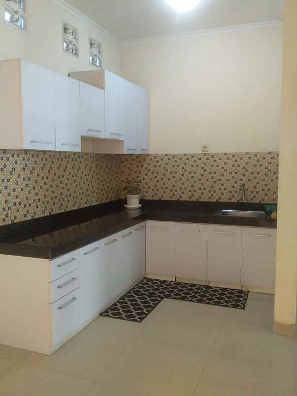 dijual rumah rancabolang