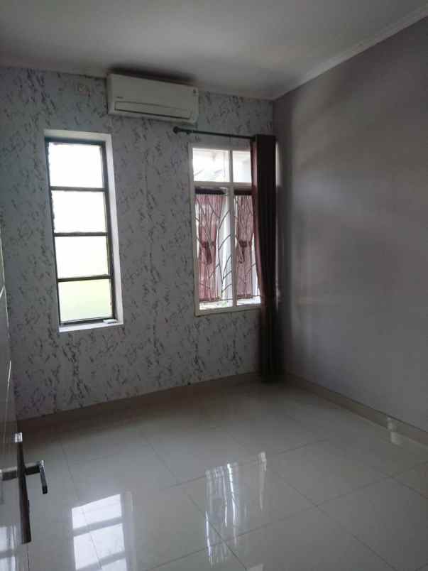 dijual rumah rancabolang