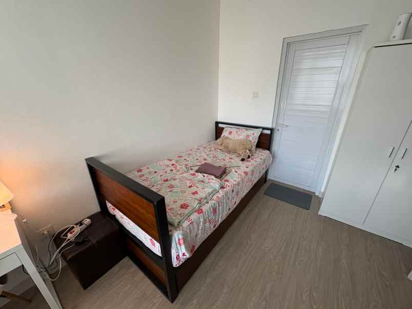 dijual rumah rapi siap huni di the address cibubur