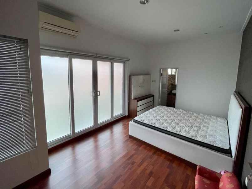 dijual rumah rawamangun