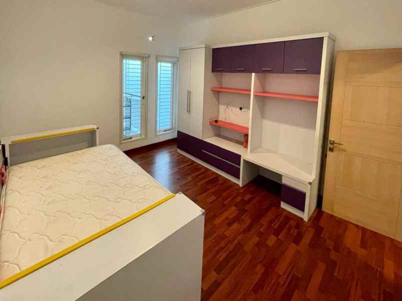 dijual rumah rawamangun