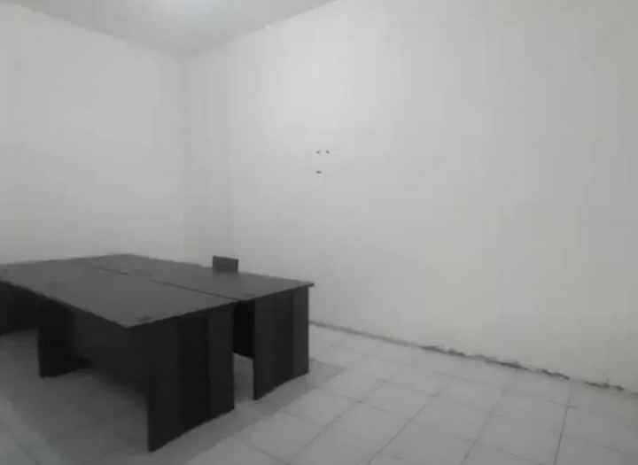 dijual rumah raya pucang anom