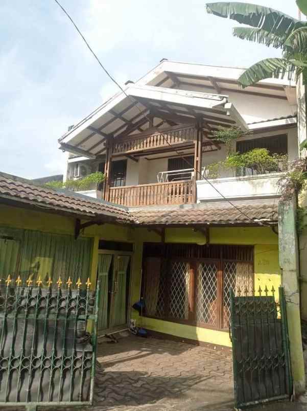 dijual rumah rempoa ciputat