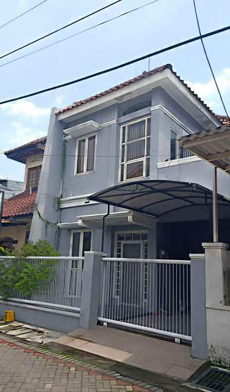 dijual rumah rungkut asri