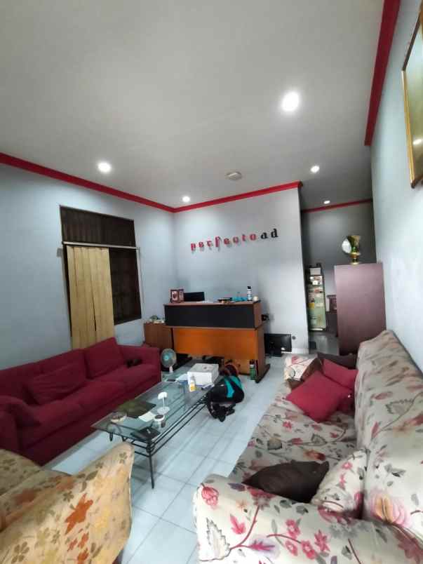 dijual rumah sangat elok pinggie jalan