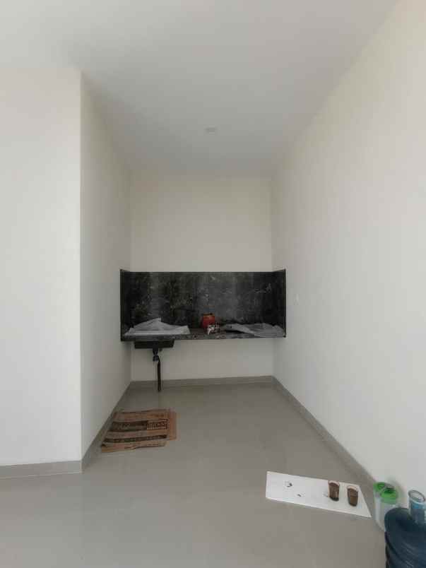 dijual rumah saren wedomartani