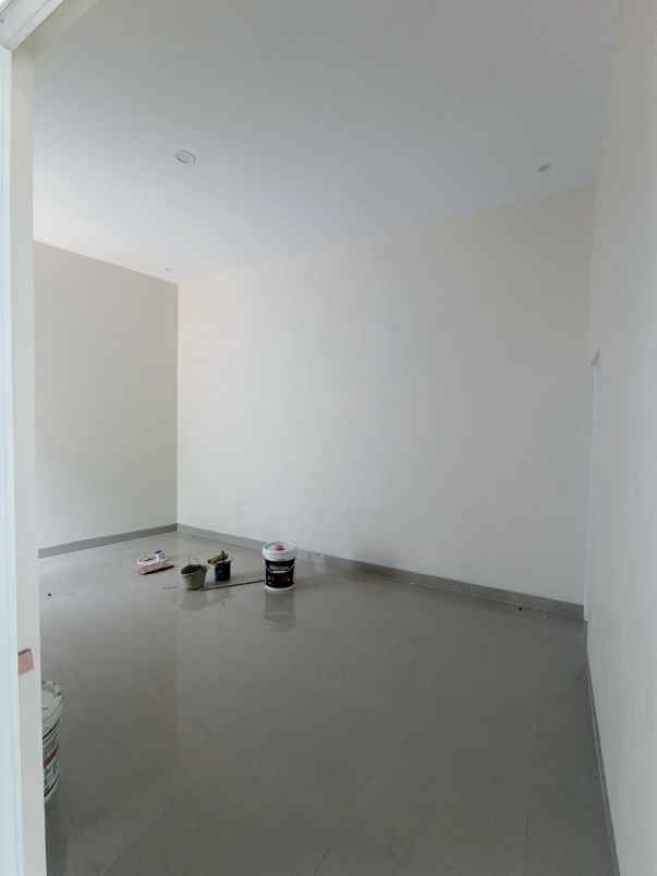 dijual rumah saren wedomartani