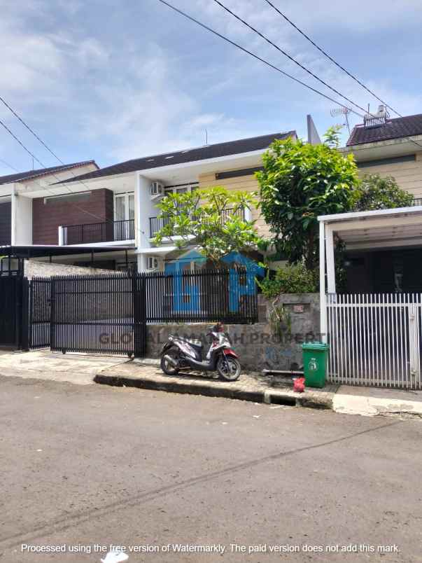 dijual rumah sarijadi