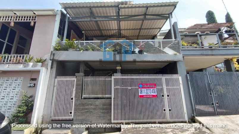 dijual rumah sariwangi